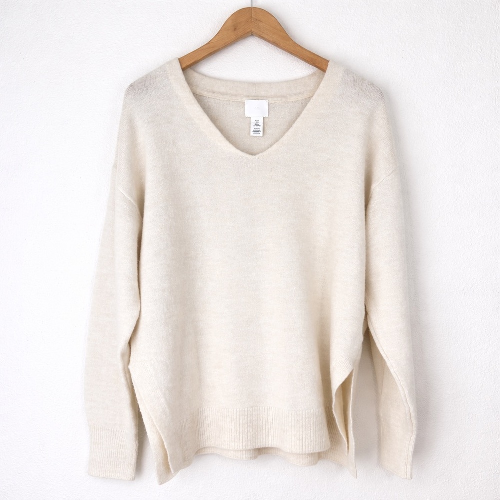 H&M Cream Oatmeal V-Neck Knit Sweater size M